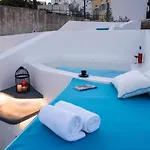 Santorini Traditional Apt With Private Hot Tub * Fira (Santorini)
