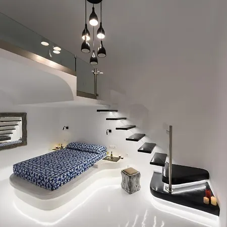 Santorini Traditional Apt With Private Hot Tub Apartment