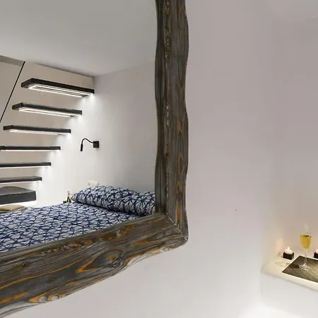 Apartment Santorini Traditional Apt With Private Hot Tub