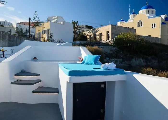 Santorini Traditional Apt With Private Hot Tub Apartamento Fira (Santorini)